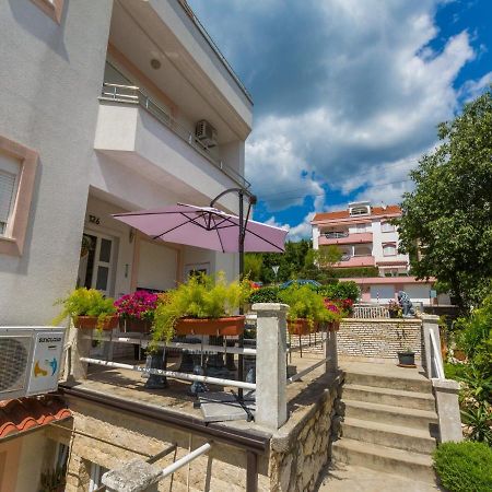 Apartments Vanessa Dramalj Exterior foto